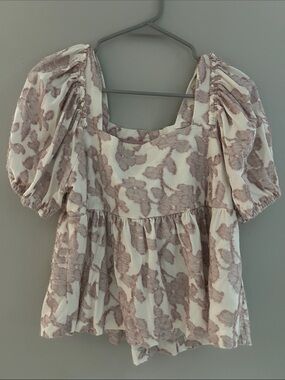 Anthropologie Mauve Floral Puff-Sleeve Peplum Top